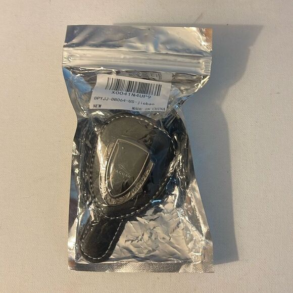 Jaguar Logo Sunglass Holder for Car Black PU Leather NWT - Picture 9 of 9